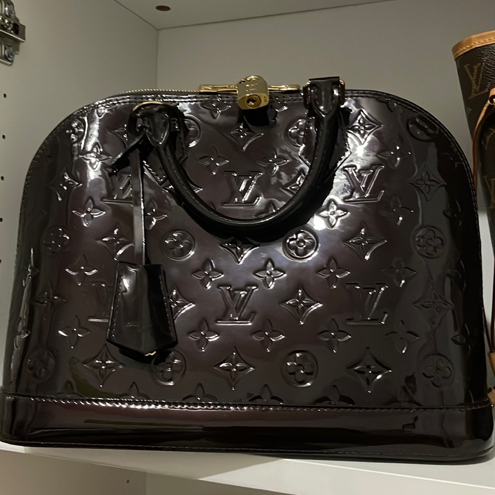 🔥Stunning🔥Louis Vuitton Amarante Monogram Vernis Alma PM